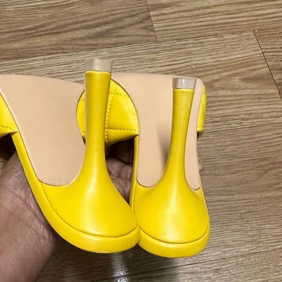 OLIVIA & KATE New York square toe sandals - Picture 7 of 10